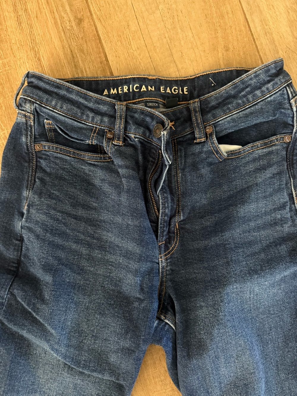 American Eagle Outfitters women’s Indigo Straight Jeans - Picture 4 of 8